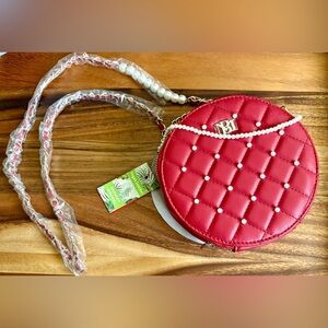 Beautiful Badgley Mischka Round Diamond Quilted Crossbody Bag w/Faux Pearls, NWT